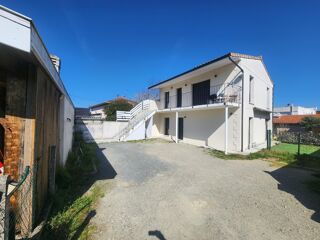  Immeuble � vendre 140 m�
