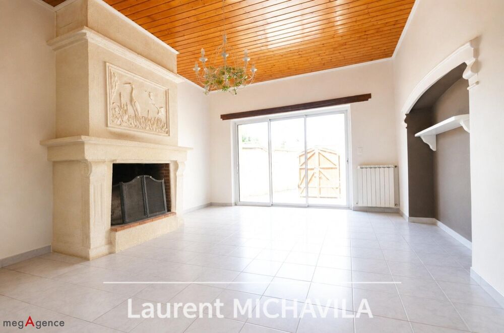 Grande maison de village T6 avec cour et boxs  Villeneuve-lès-Béziers - Vendu loué