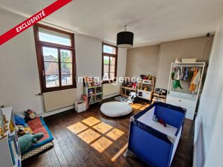  Maison  vendre 8 pices 240 m