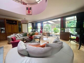 Maison à vendre 8 pièces 246 m²