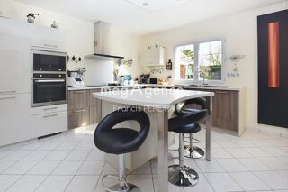  Maison à vendre 8 pièces 182 m²