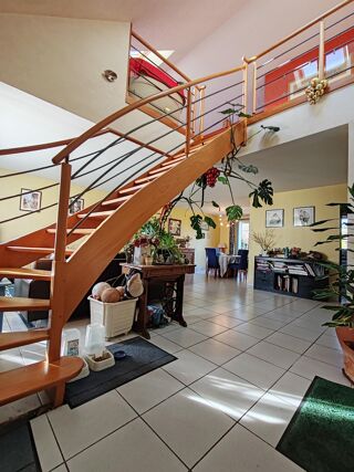  Maison � vendre 8 pi�ces 175 m�