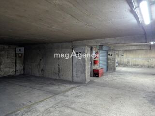  Parking / Garage � vendre 13 m� Paris 11e arrondissement