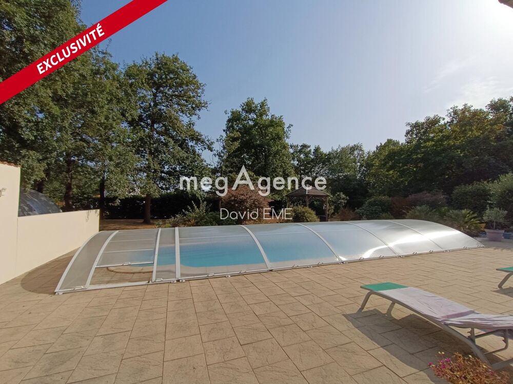 VILLA 8 pièces, 6 chambres, 192 M2, Piscine, Terrain 2800 m2 ombragé