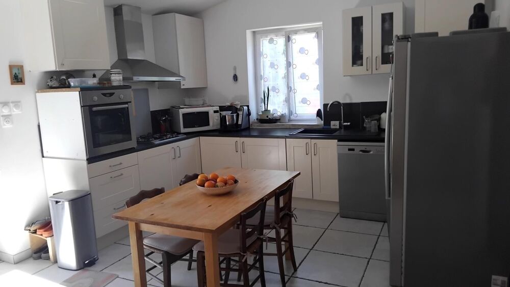 Vente Maison BRESSOLLES – Maison familiale bien rénovée – 137 m² – 3+1 chambres – Jardin – Garage Bressolles