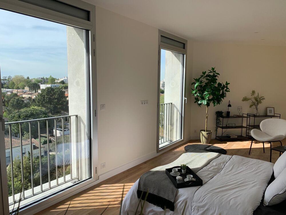 Vente Appartement Découvrez un loft d'exception à Cauderan, alliant charme new-yorkais et vue imprenable, où modernité et luminosité se rencontren Bordeaux