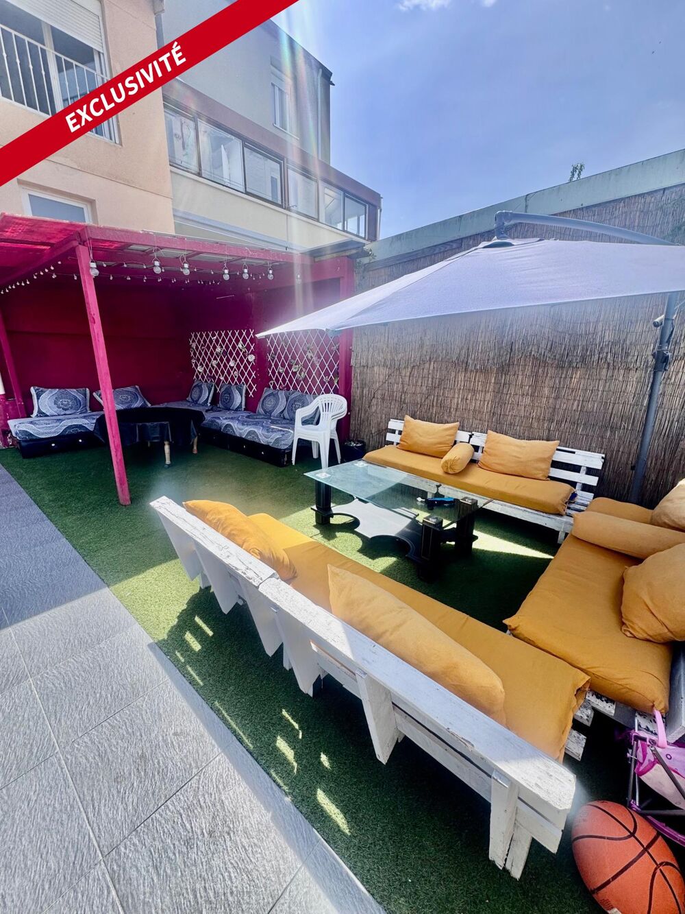 ? LE CHAMBON-FEUGEROLLES  Grande maison familiale de 218 m² avec fort potentiel