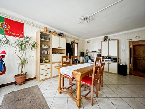   Maison 250m2 Division possible Maison - 7 pi�ce(s) - 121 m�