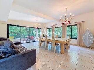  Maison  vendre 11 pices 275 m