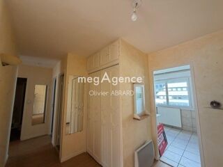 Vente Appartement GRAND T4 81 M2 +3 CHAMBRES + CAVE 8M2 + PARKING Nantes