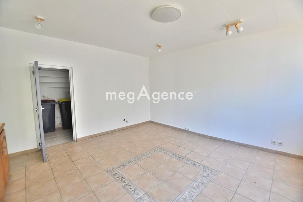 Ensemble local commercial et appartement