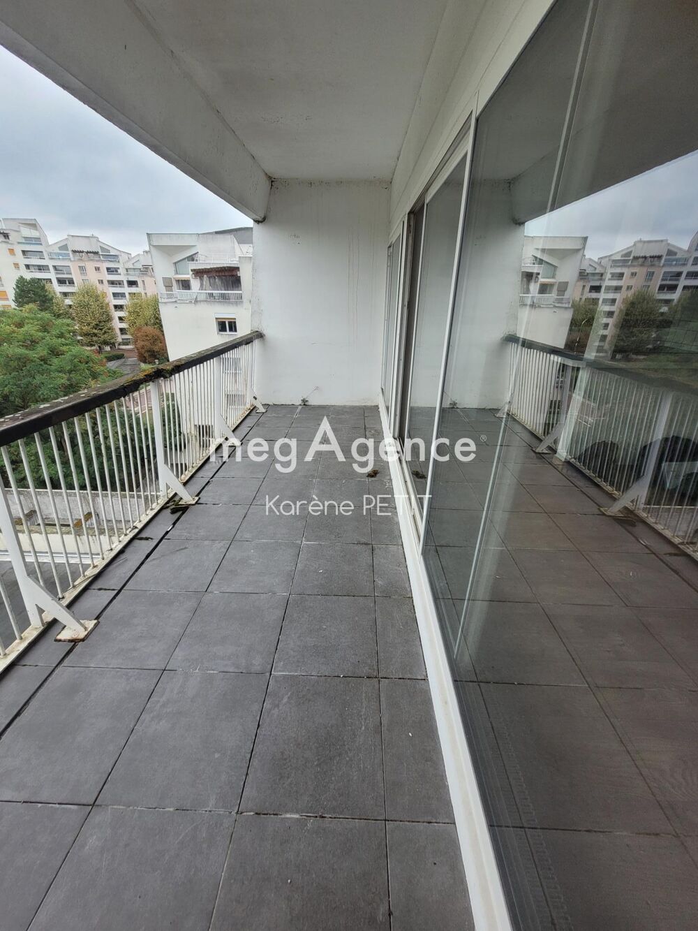 Vente Appartement Superbe T2 r�nov� avec balcon plein sud ! Cergy
