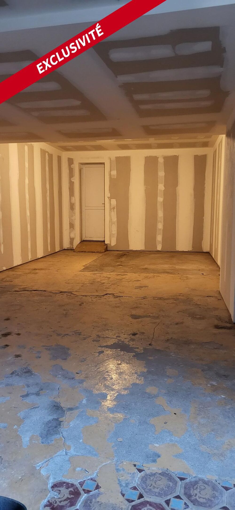 MAISON DE VILLE de 159 m2. 6 PIECES. GARAGE, JARDIN !