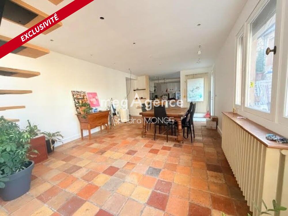 Maison ancienne de caractère entièrement rénovée  Auneau  185 m² habitables