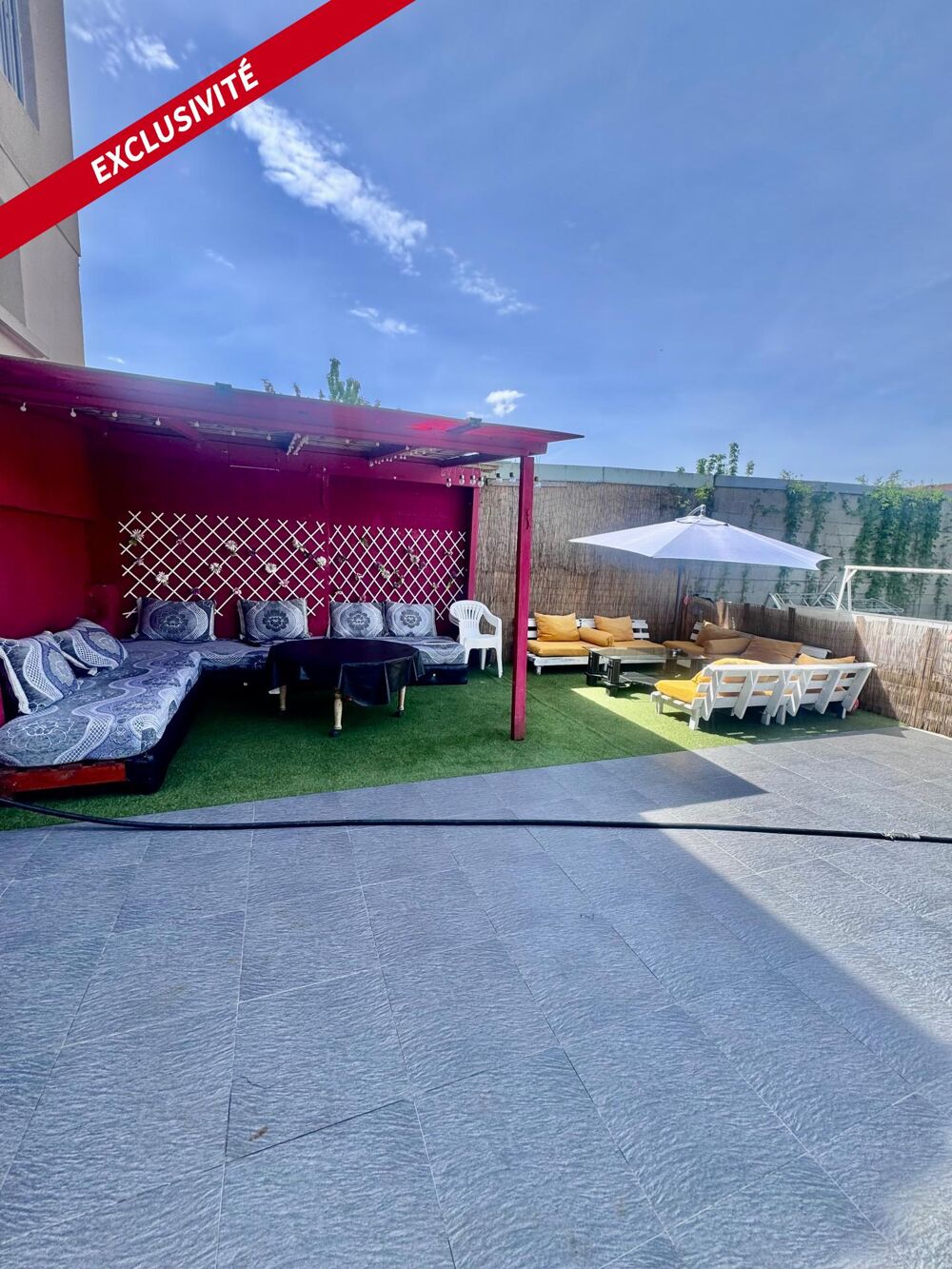 Vente Maison ? LE CHAMBON-FEUGEROLLES – Grande maison familiale de 218 m² avec fort potentiel Le chambon-feugerolles