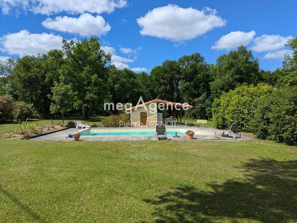 Vente Maison Gîte en Pierre sur Parc de 2,6 hectares Villeneuve-sur-vere