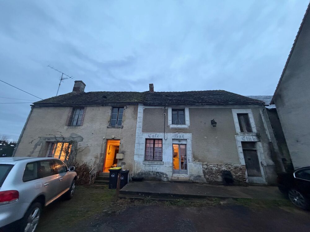 Bâtiment de 300m² environ à faire revivre