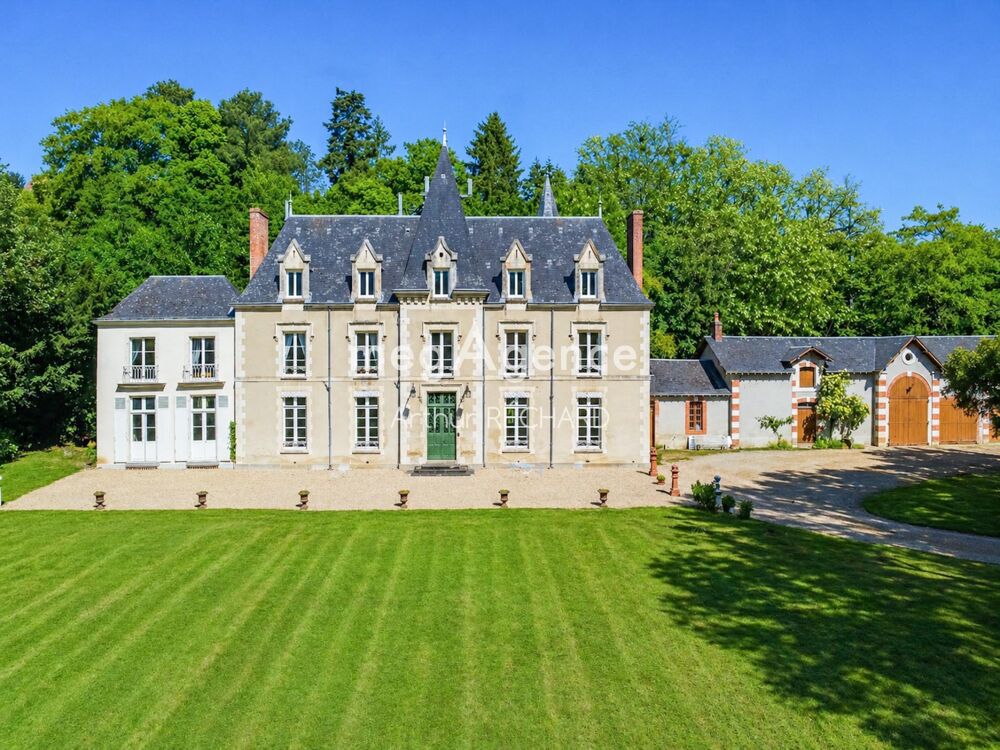 Chateau 16 pièces 400 m²