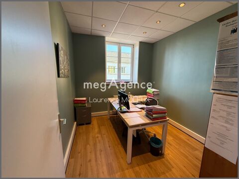   Bureaux 115 m2 - centre ville/Remparts 