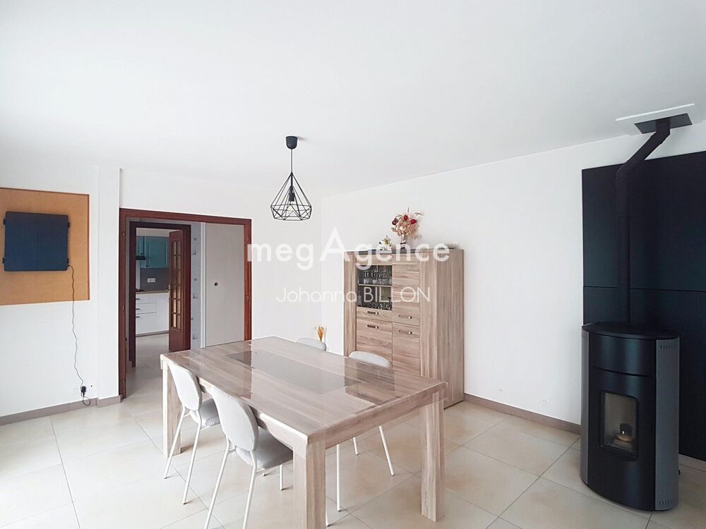 Maison familiale de 139 m² au calme, avec vie semi plain-pied et sous-sol !!