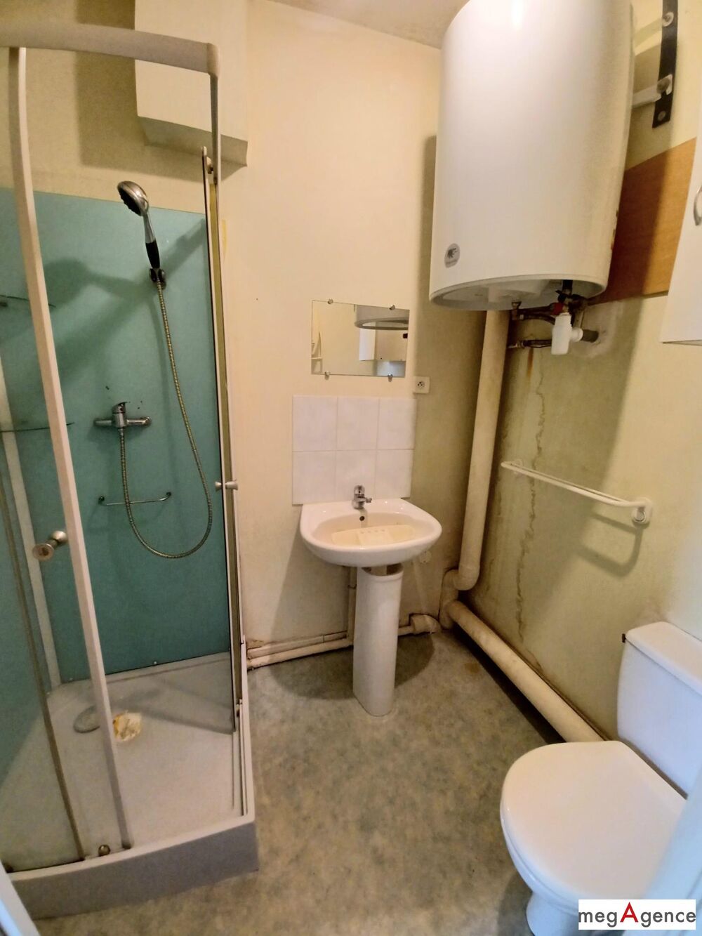 Appartement Studio dans bâtiment de caractère. Idéal investisseur