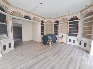  Immeuble à vendre 330 m²