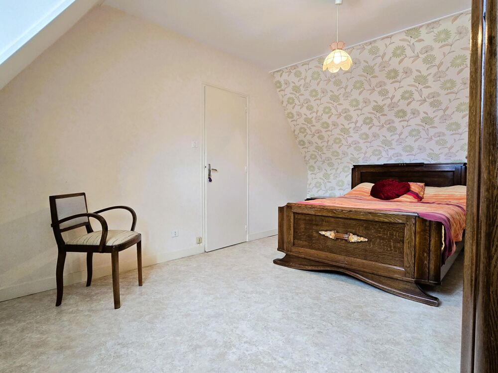 Jolie maison familiale, 3 chambres, 2 garages