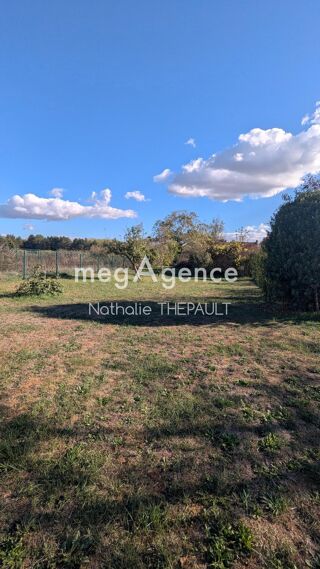 Vente Terrain Saint Martin la Garenne - Terrain constructible de 636m² Saint-martin-la-garenne