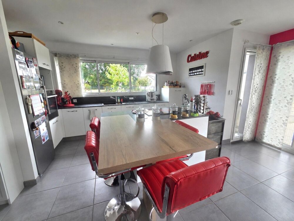 Vente Maison Maison récente de plain-pied 111m2 - 3 chambres sur terrain de 826m2 Parce