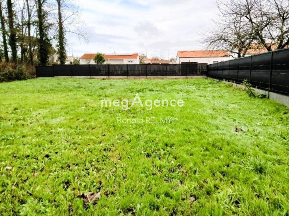 Vente Terrain TERRAIN À BÂTIR DE  745 M²(NV),À 10 MINUTES DE ST GILLES CROIX DE VIE Commequiers