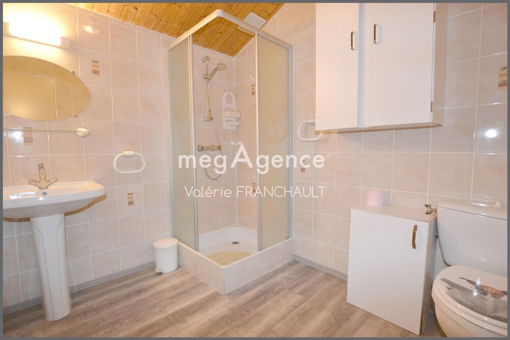 Vente Maison Grues,maison familiale de vacances avec 10 couchages sur terrain clos de 1370M2 avec garage et dépendance. Grues