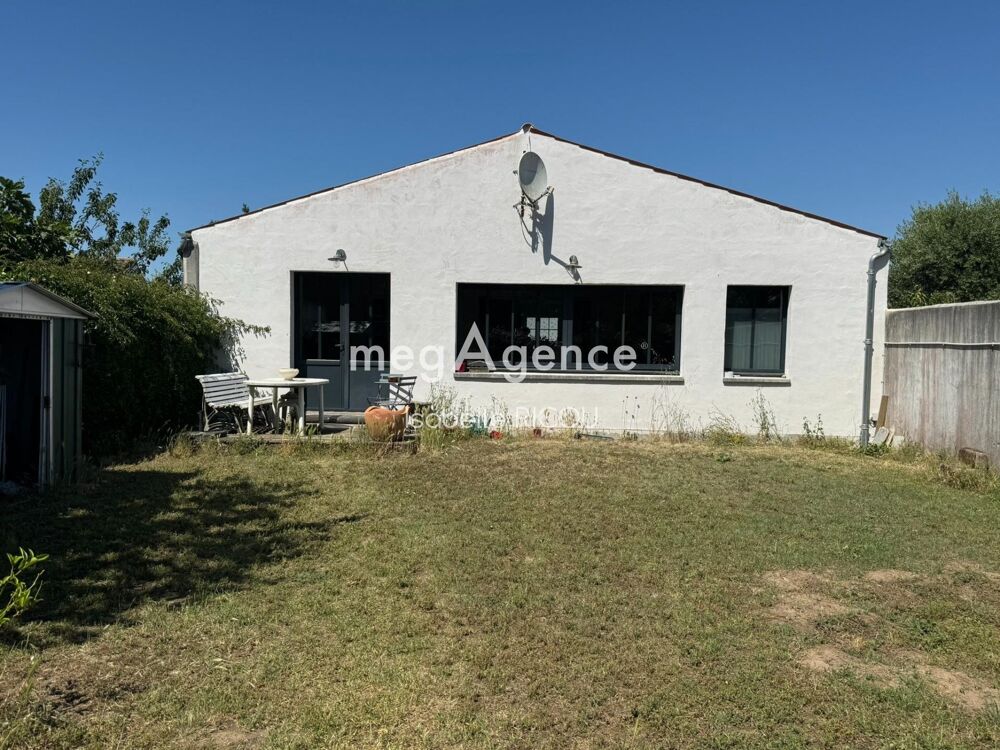 DOLUS D'OLERON (17550) SPACIEUSE MAISON FAMILIALE de 145 m² + GARAGE + 3 STATIONNEMENTS  et POSSIBILITÉ DE TERRAIN ADDITIONNEL