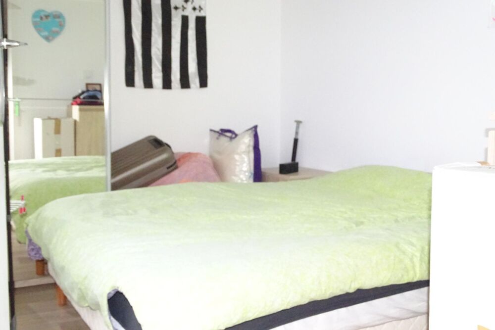 Vente Appartement Investisseur-T4 d'environ 79 m² avec balcon- 3 chambres Fougeres