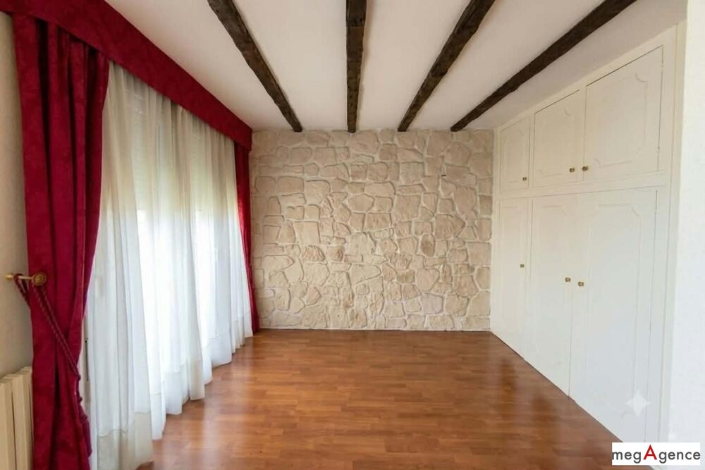 Vente Appartement Appartement 2 chambres, possibilité 3ème, dans un secteur attractif Le bouscat