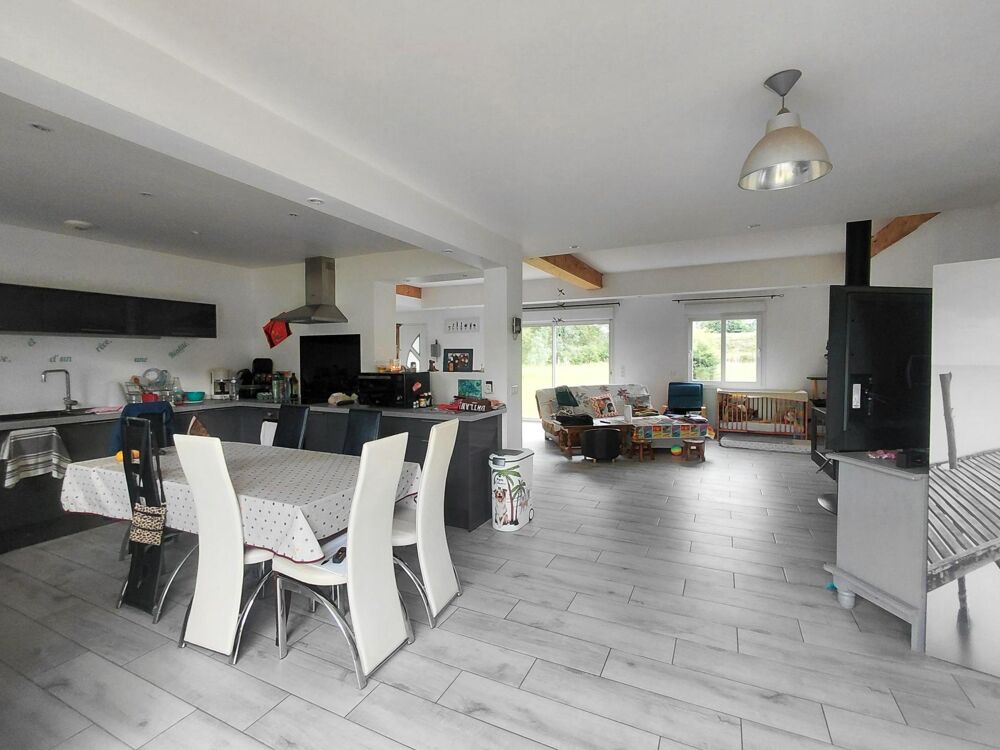 Maison à la campagne de plain pied sur 12 439m²