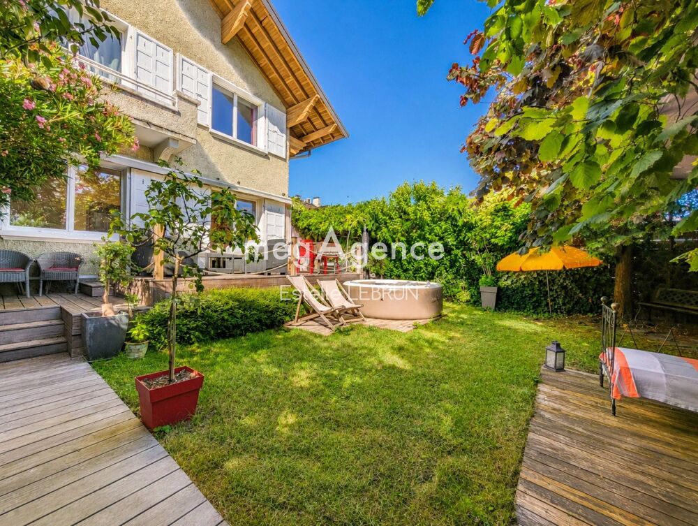 Maison - 8 pièces - 6 Chambres - Studio 16m² - Garage - Stationnement - Sous-Sol Complet - Jardin Sans Vis-à-Vis