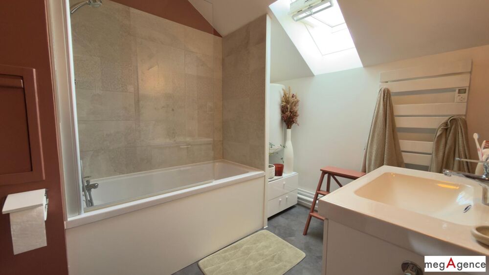Vente Appartement Appartement duplex rénové, spacieux, vue dégagée. Elancourt