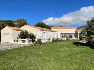  Maison � vendre 6 pi�ces 213 m�