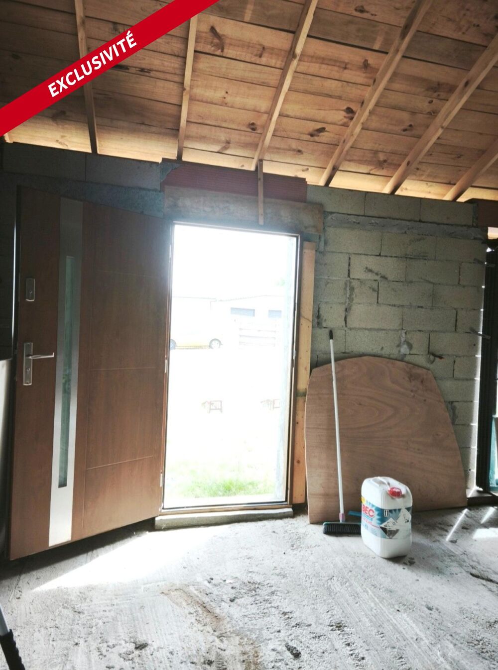Vente Maison MAISON -HORS D'EAU/ HORS D'AIR + BEAU POTENTIEL D'AMMENAGEMENT Saint-savin