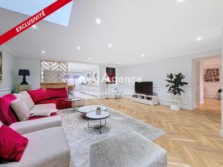  Maison à vendre 8 pièces 215 m²