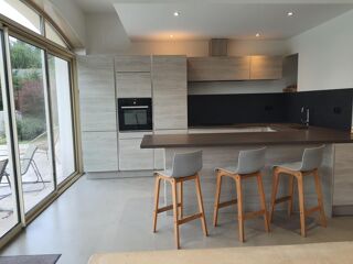  Maison � vendre 7 pi�ces 240 m�