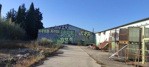  Local, Hangar, Entrepôt de 2800m² sur terrain de 7710m² 