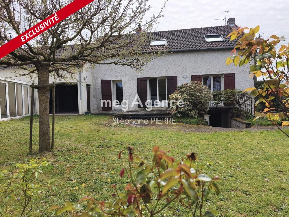 VASTE MAISON FAMILIALE AVEC SES 4 CHAMBRES
