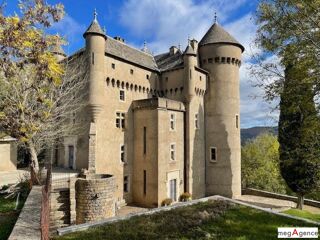  Propri�t�/ch�teau � vendre 15 + pi�ces 585 m�