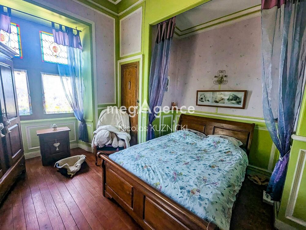 Vente Maison Corps de ferme de 200m² sur 4380m² de terrain - Nombreuses dépendances Yvre-le-polin