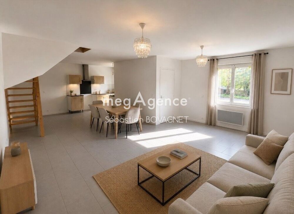 Maison avec une chambre de plein pied, garage et jardinet