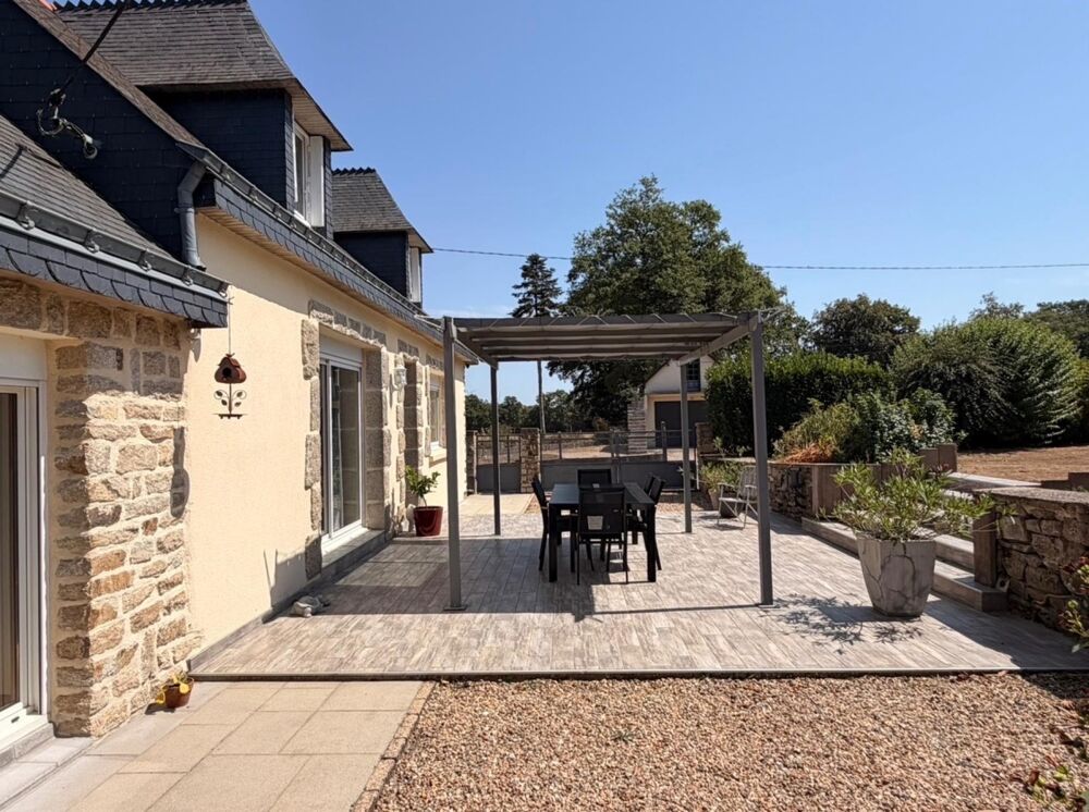 Vente Maison Maison 120m2 avec terrain de 2730m2 - proche Malestroit et Pleucadeuc Pleucadeuc