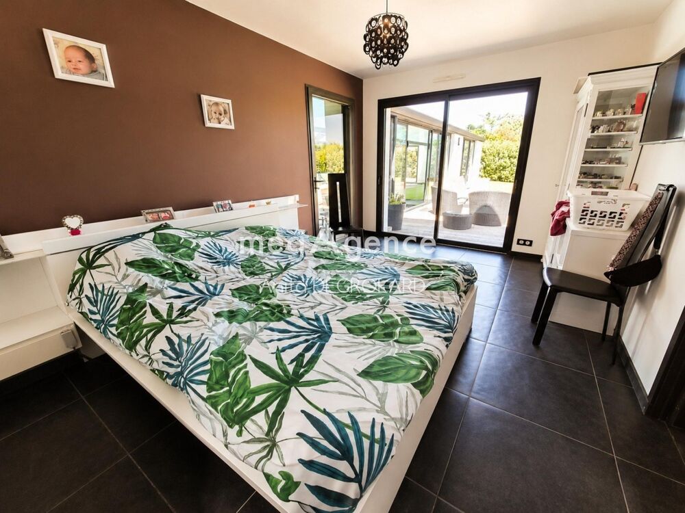 Vente Maison VILLA CONTEMPORAINE TRES SPACIEUSE - PLAIN PIED A LA ROCHE SUR YON La roche-sur-yon