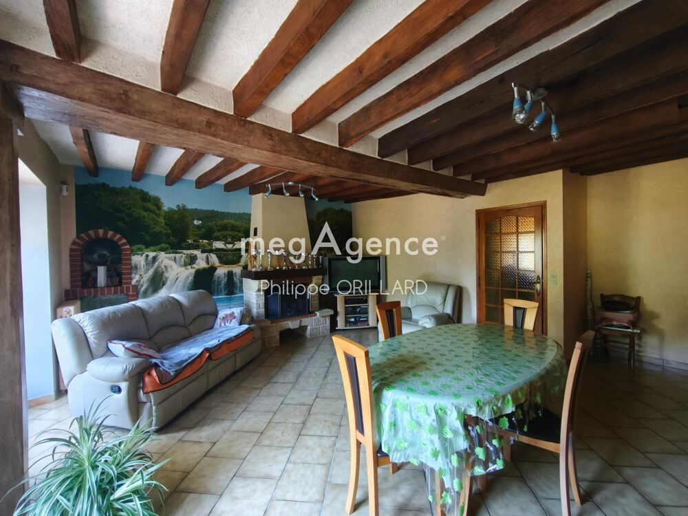 Propriété de 112 m² avec 25000 m² de terrain