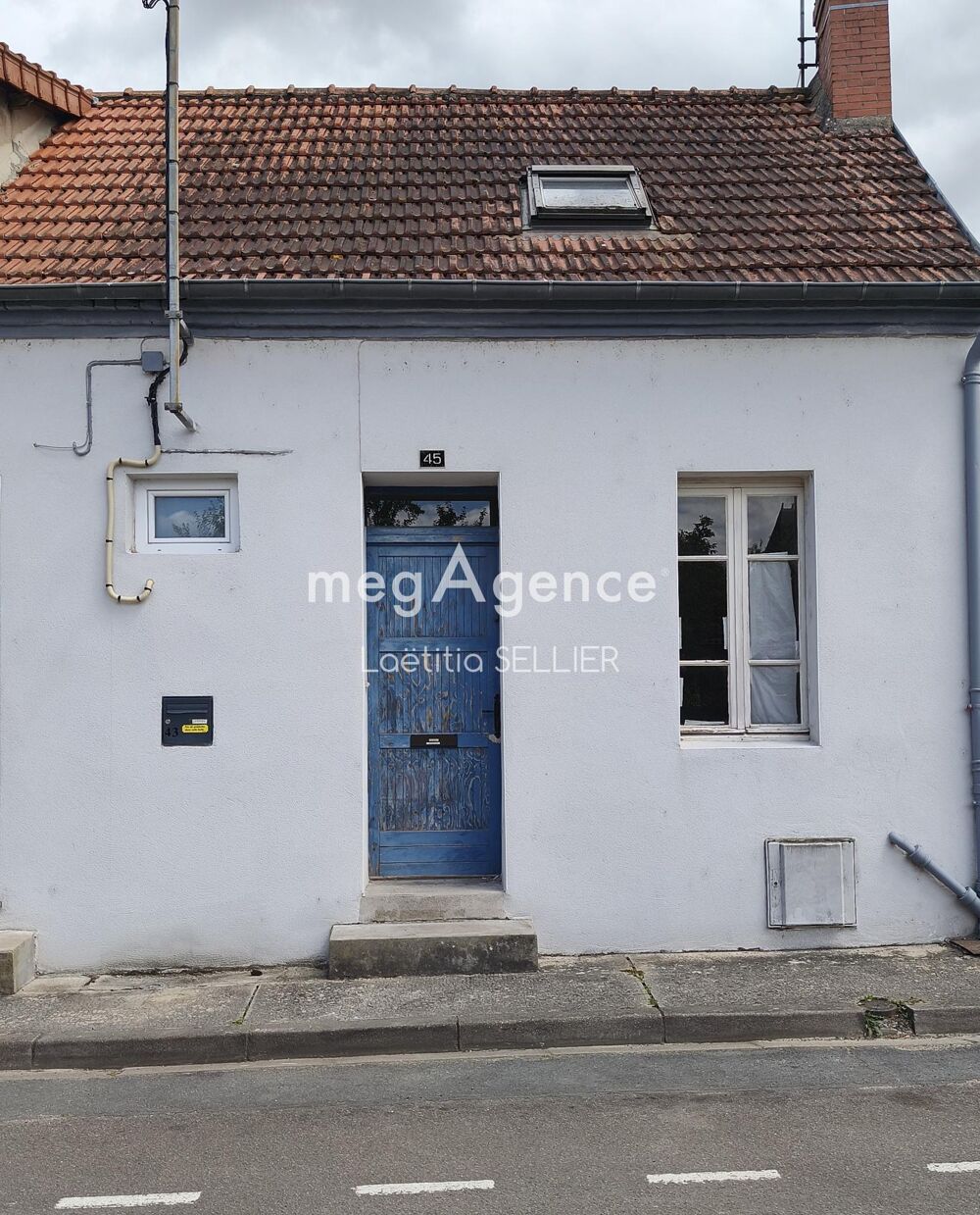 Maison à rénover avec terrasse à Montluçon